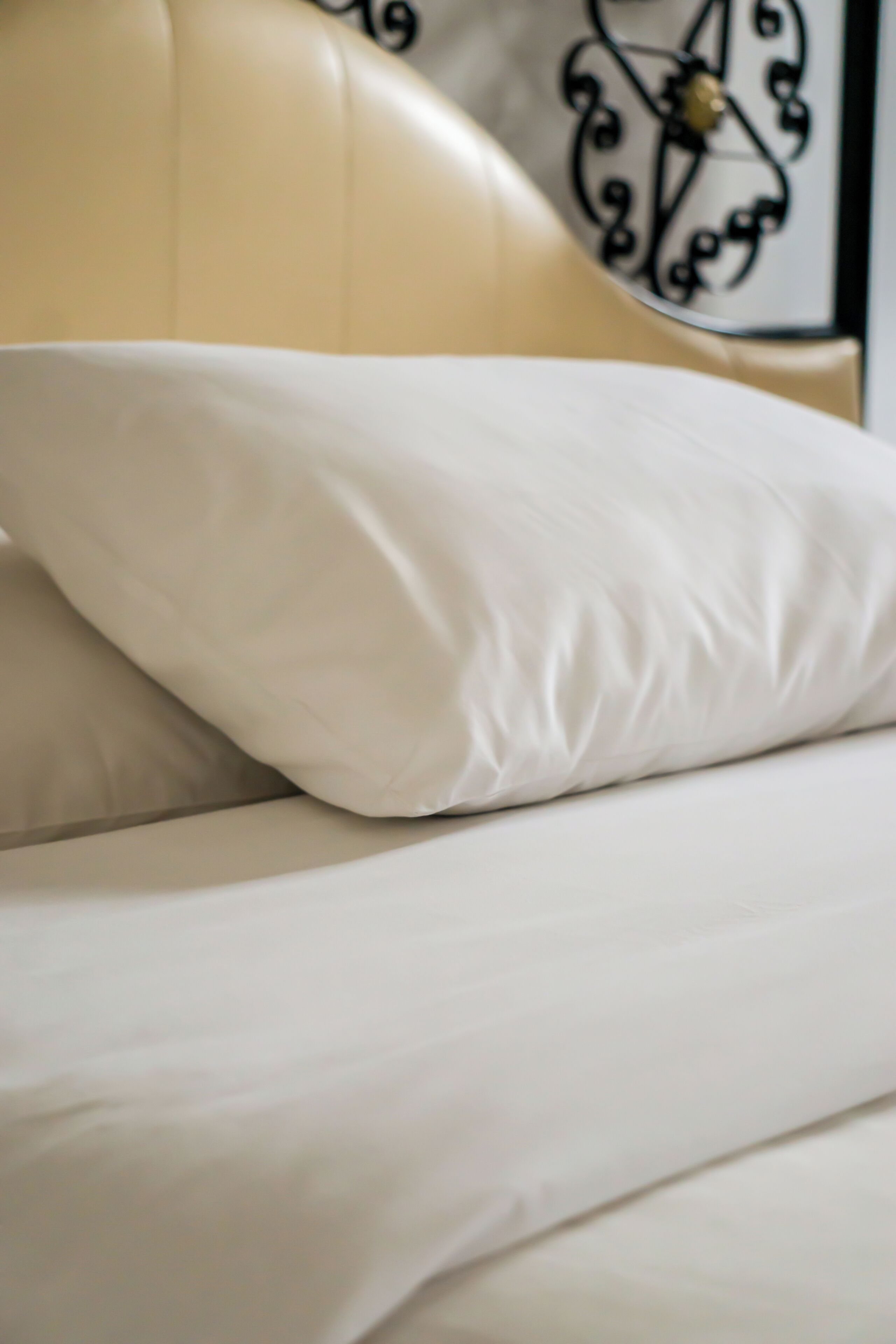 2 bedrooms, down duvets, in-room safe, desk