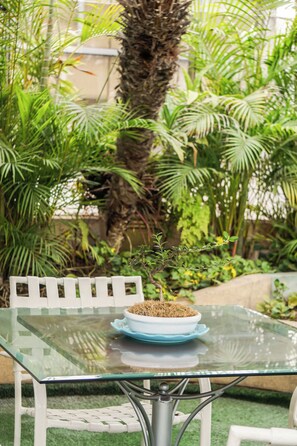Terrace/patio - Daniel's Apart Hotel (Lima)