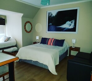 Triple Room | Individually decorated, individually furnished, blackout curtains
