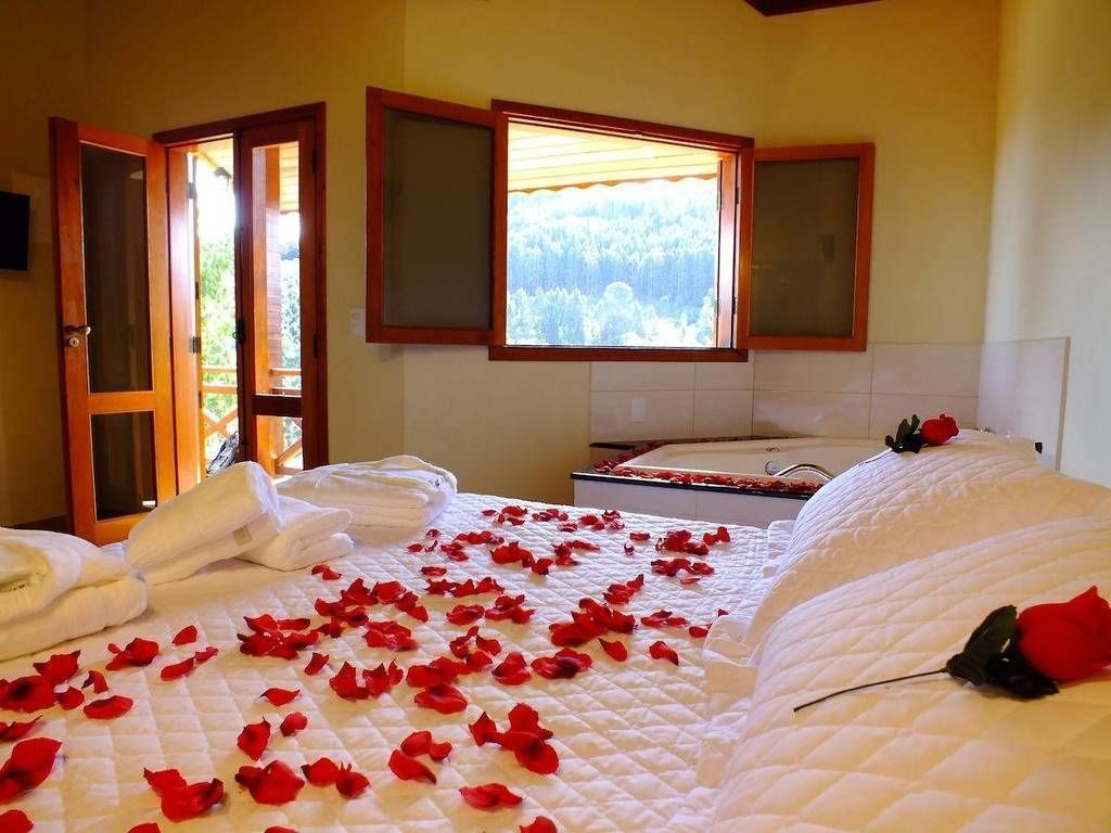 Quarto casal, banheira de hidromassagem | Frigobar, escrivaninha, Wi-Fi de cortesia