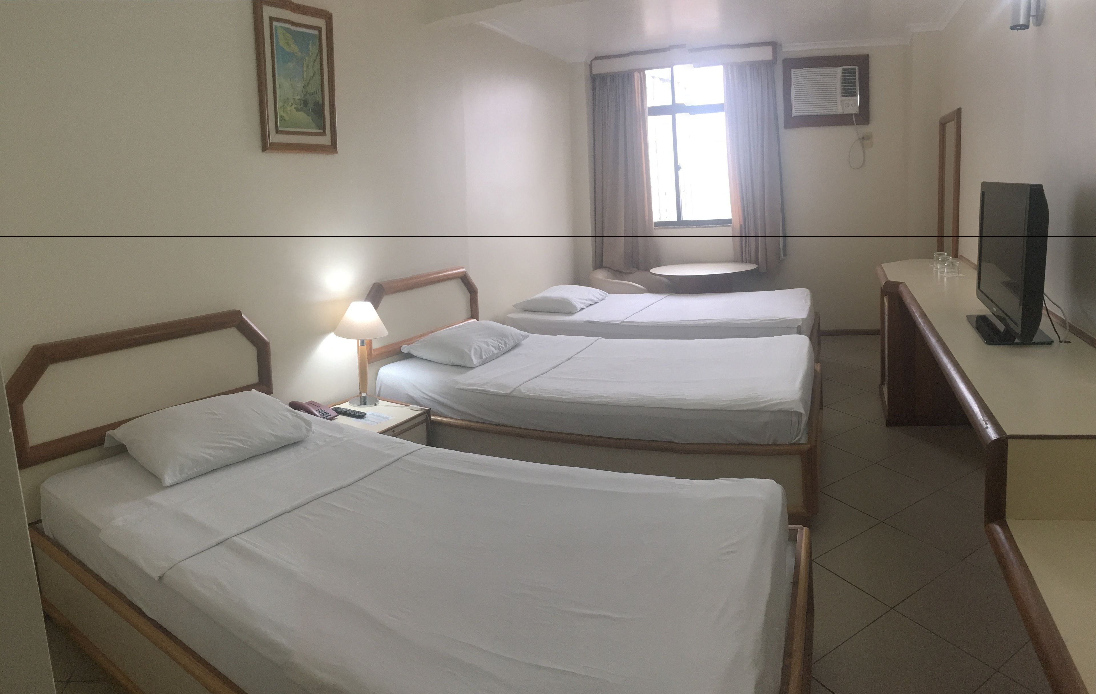 standard triple room, 3 single beds, non smoking, bay view | room amenity