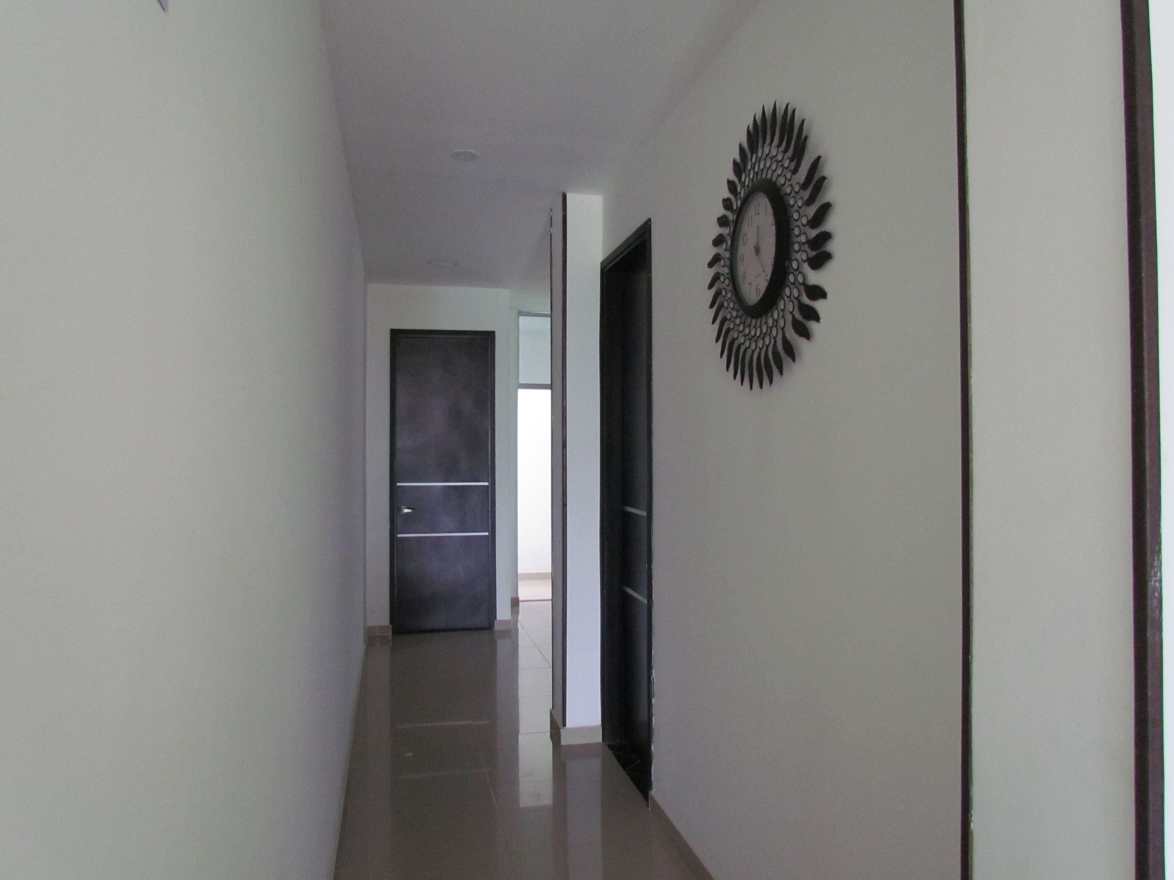 free daily full breakfast