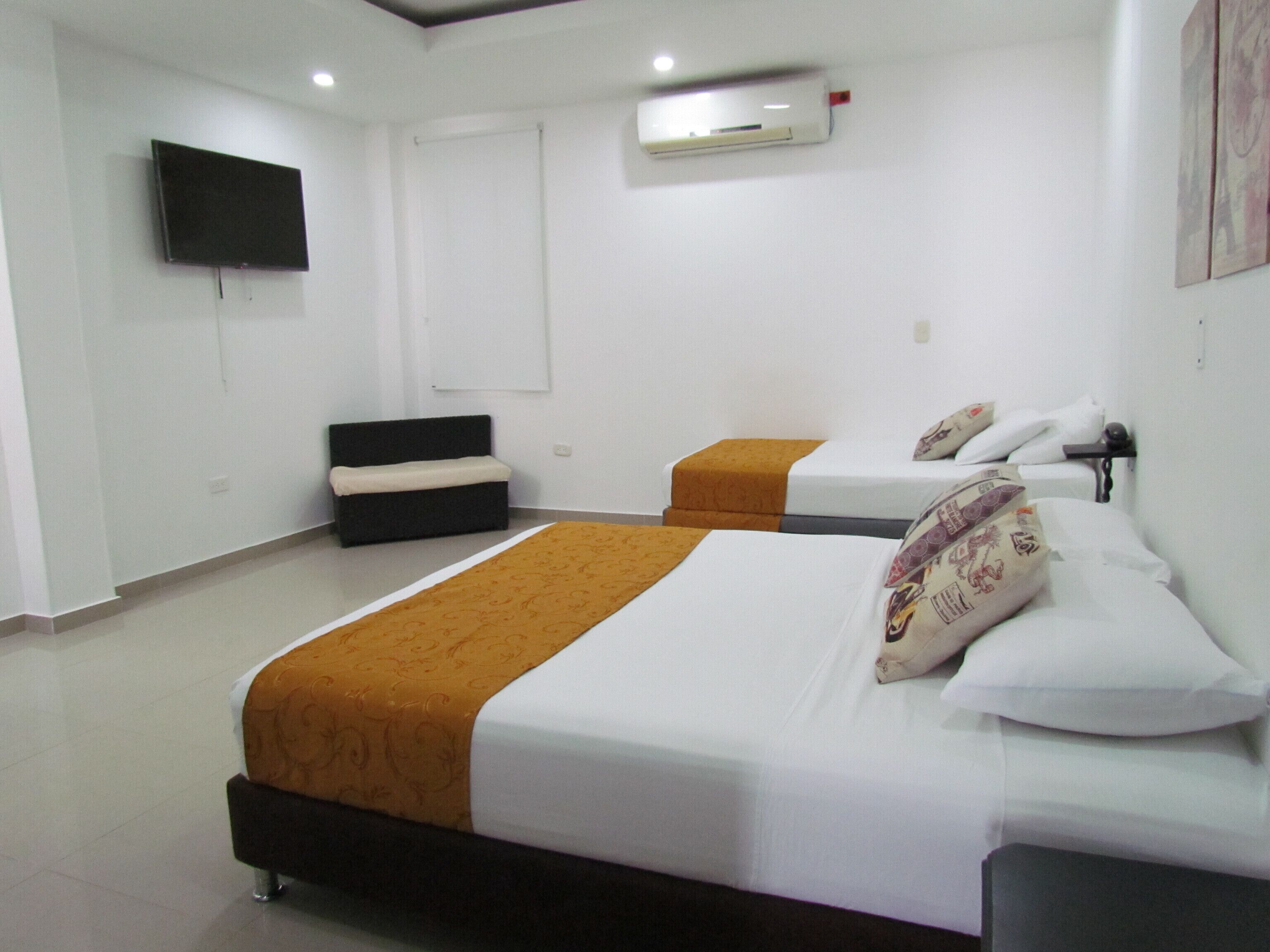 quadruple room | 1 bedroom, free wifi, bed sheets