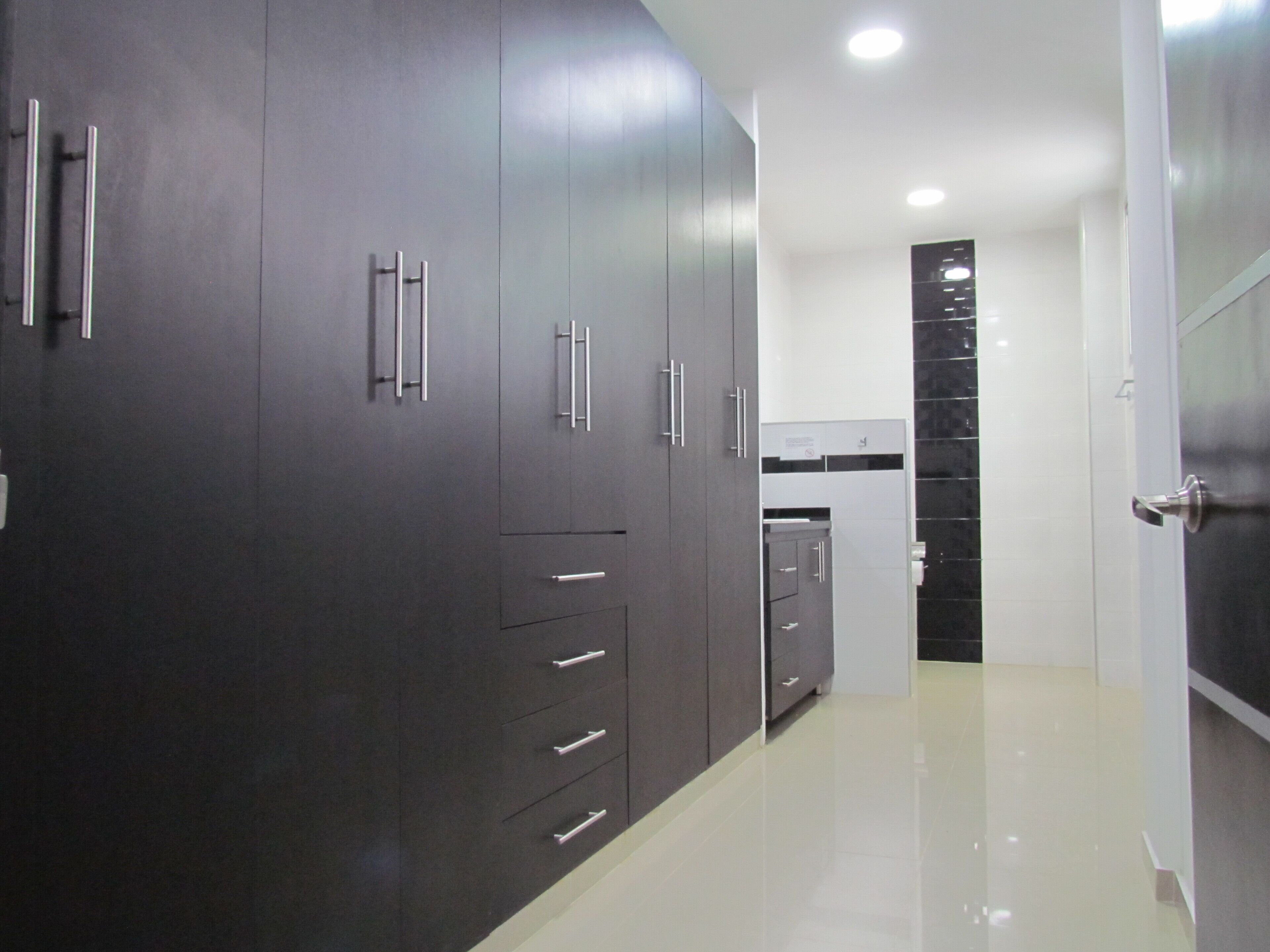 quadruple room | bathroom | shower, towels