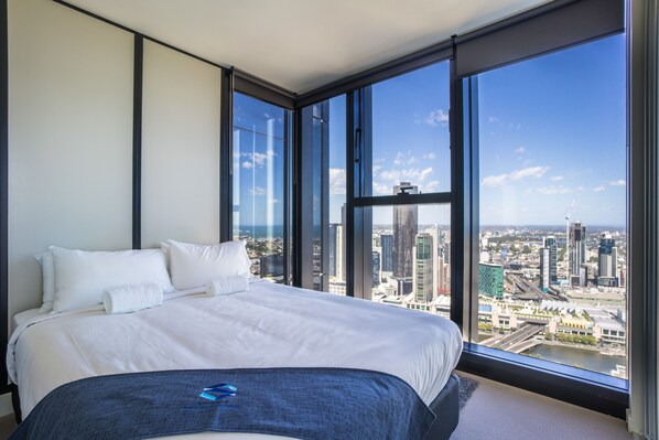 Deluxe Apartment, 2 Queen Beds, 2 Bathrooms, City View