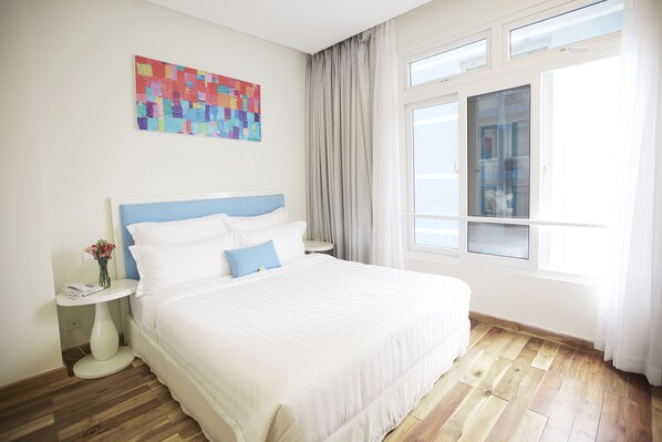 Minibar, in-room safe, desk, soundproofing - Palmier Hotel (Da Nang)