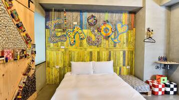 Classic Double Room (with balcony) | Premium bedding, desk, blackout drapes, iron/ironing board
