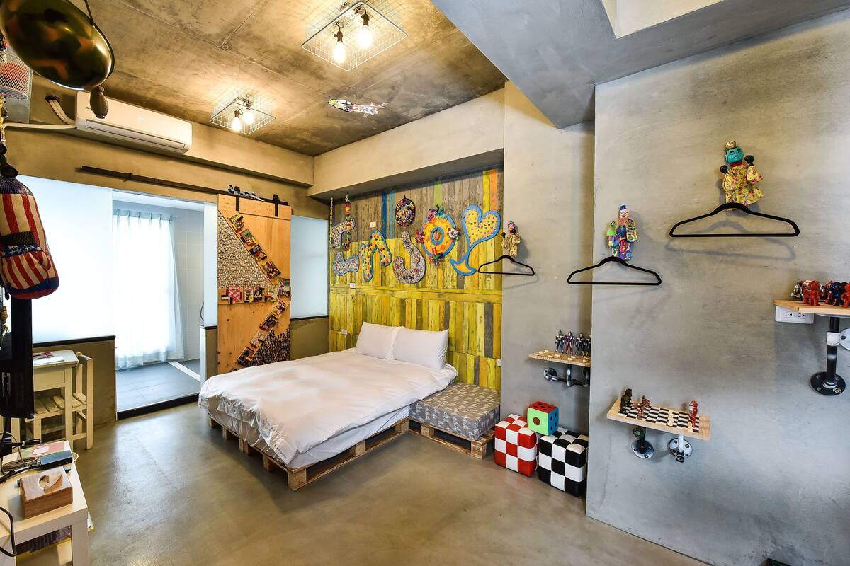 Classic Double Room (with balcony) | Premium bedding, desk, blackout drapes, iron/ironing board