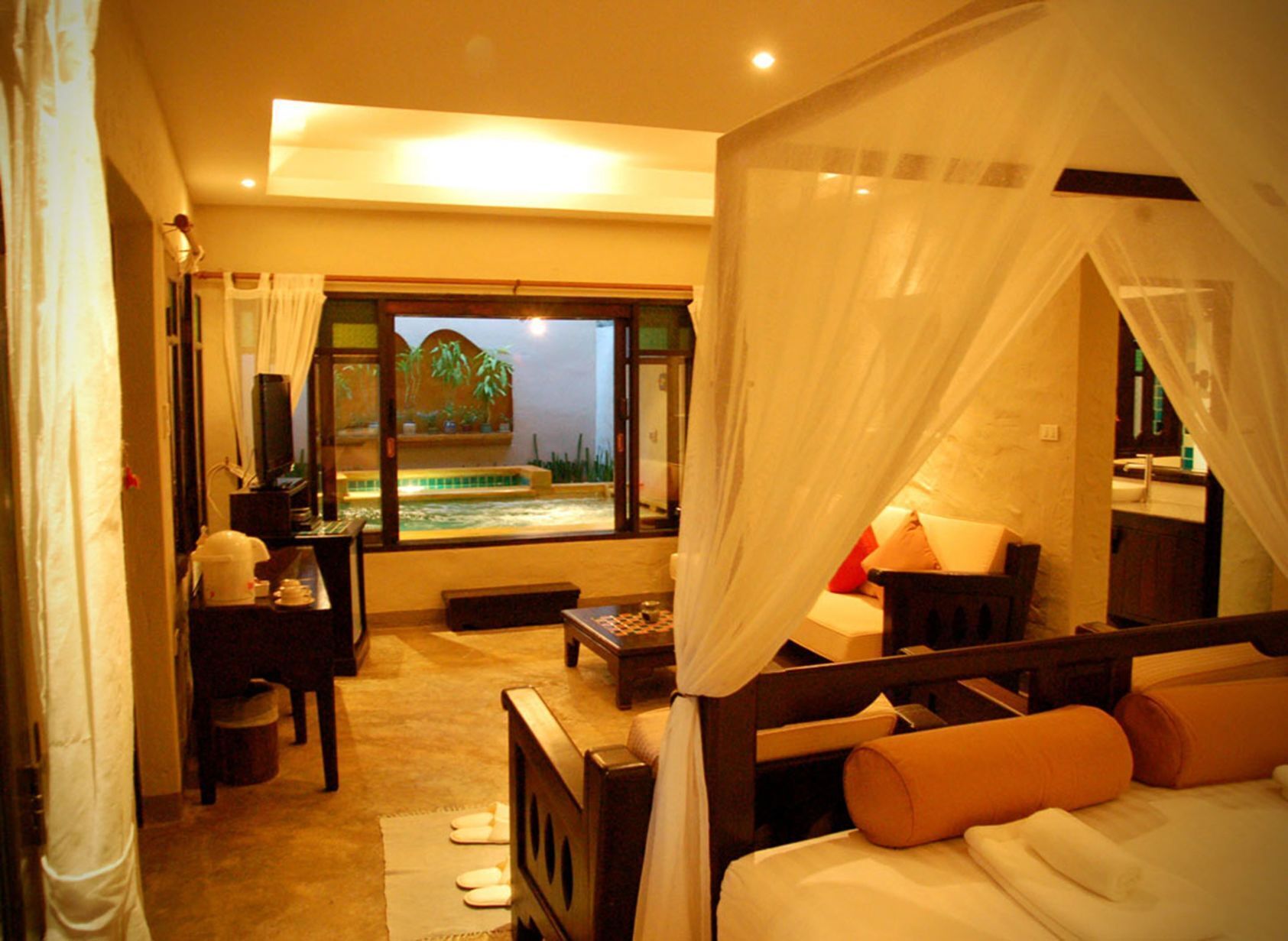 Minibar, in-room safe, desk, rollaway beds