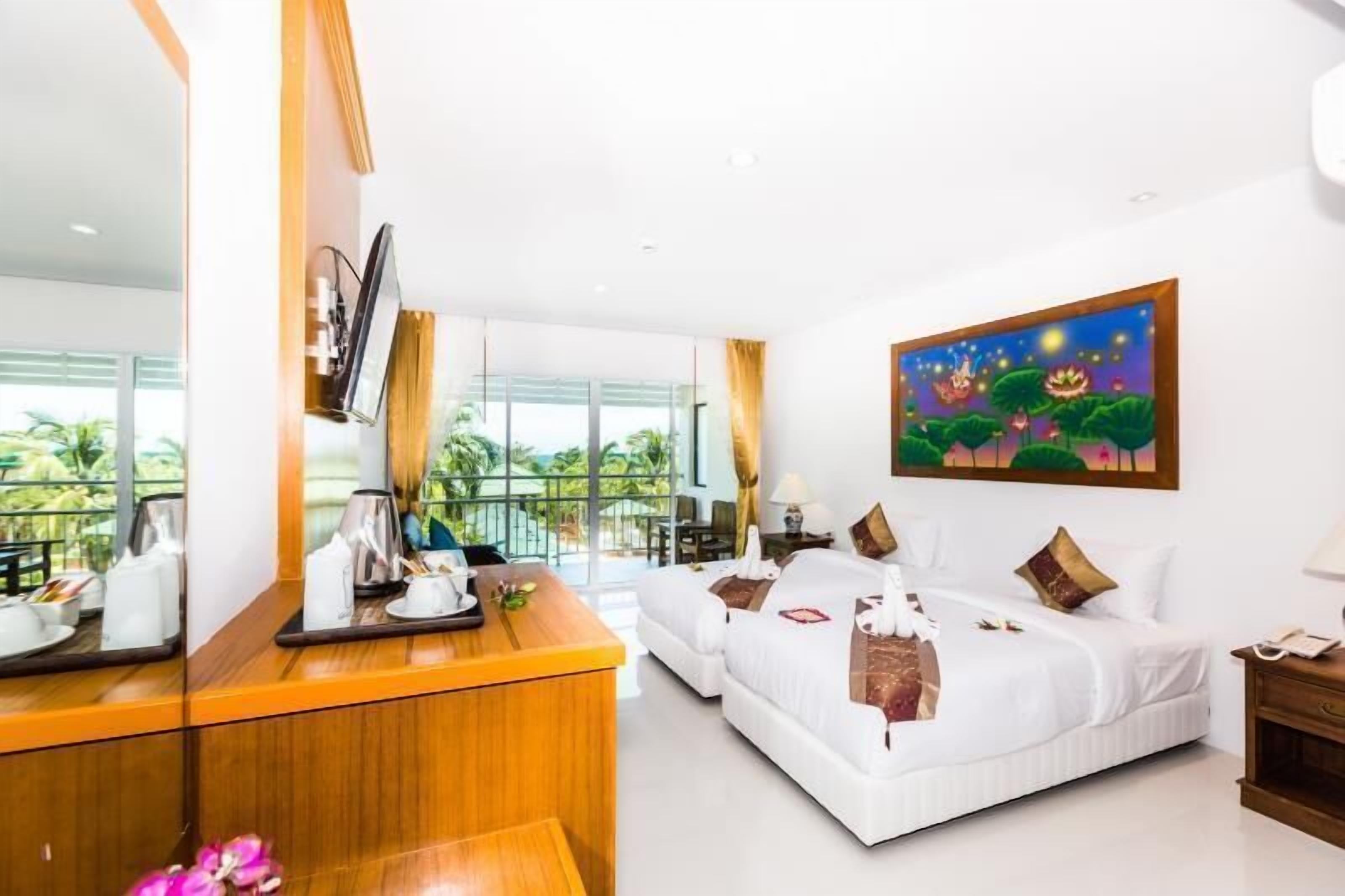 In-room safe, desk, blackout curtains, rollaway beds