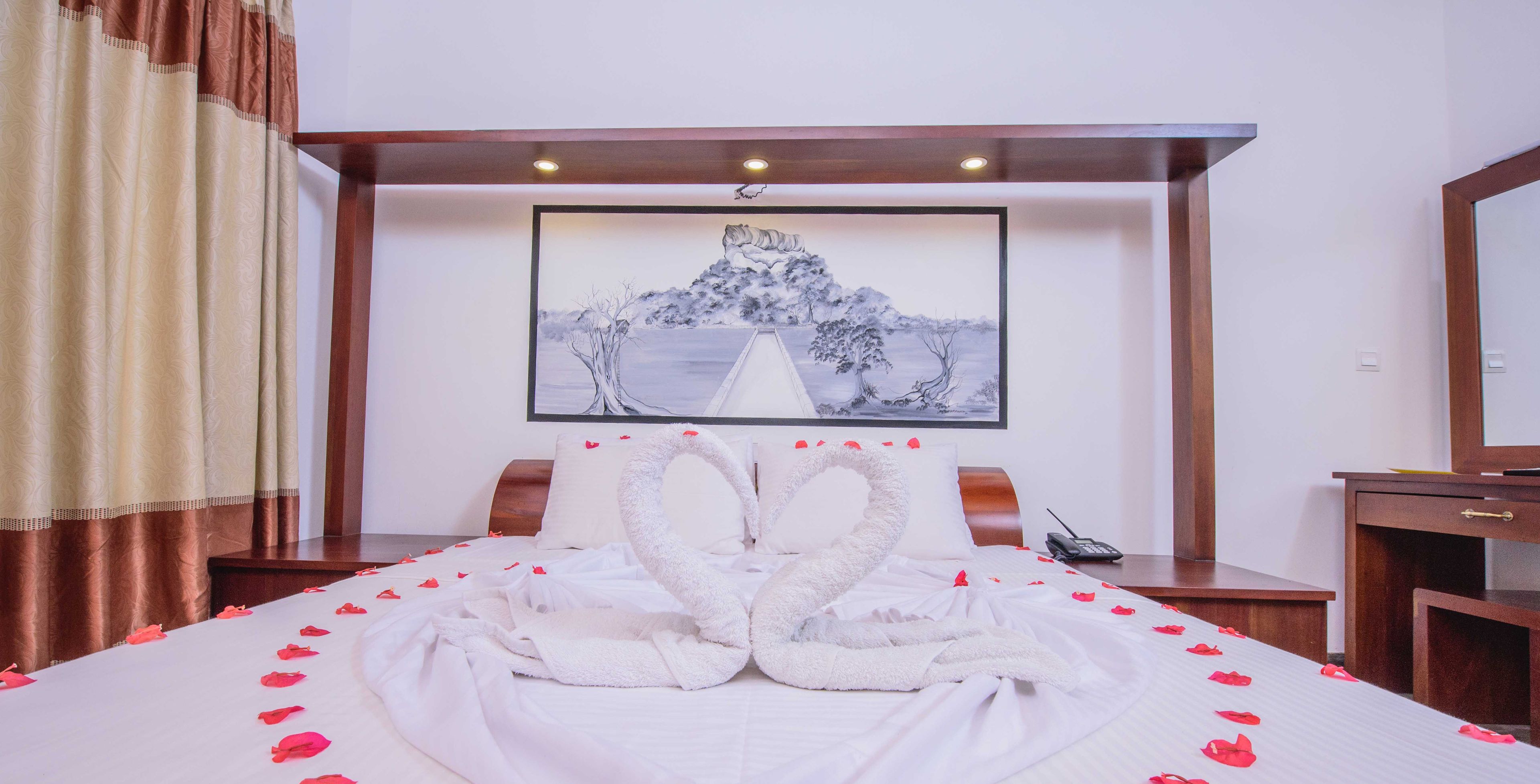 Chambre Familiale, vue lac | Literie de qualité supérieure, minibar, coffres-forts dans les chambres