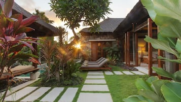 Vila, 2 quartos, piscina particular | Terraço/pátio