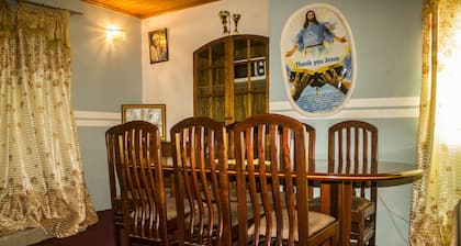 Adinkra Lodge