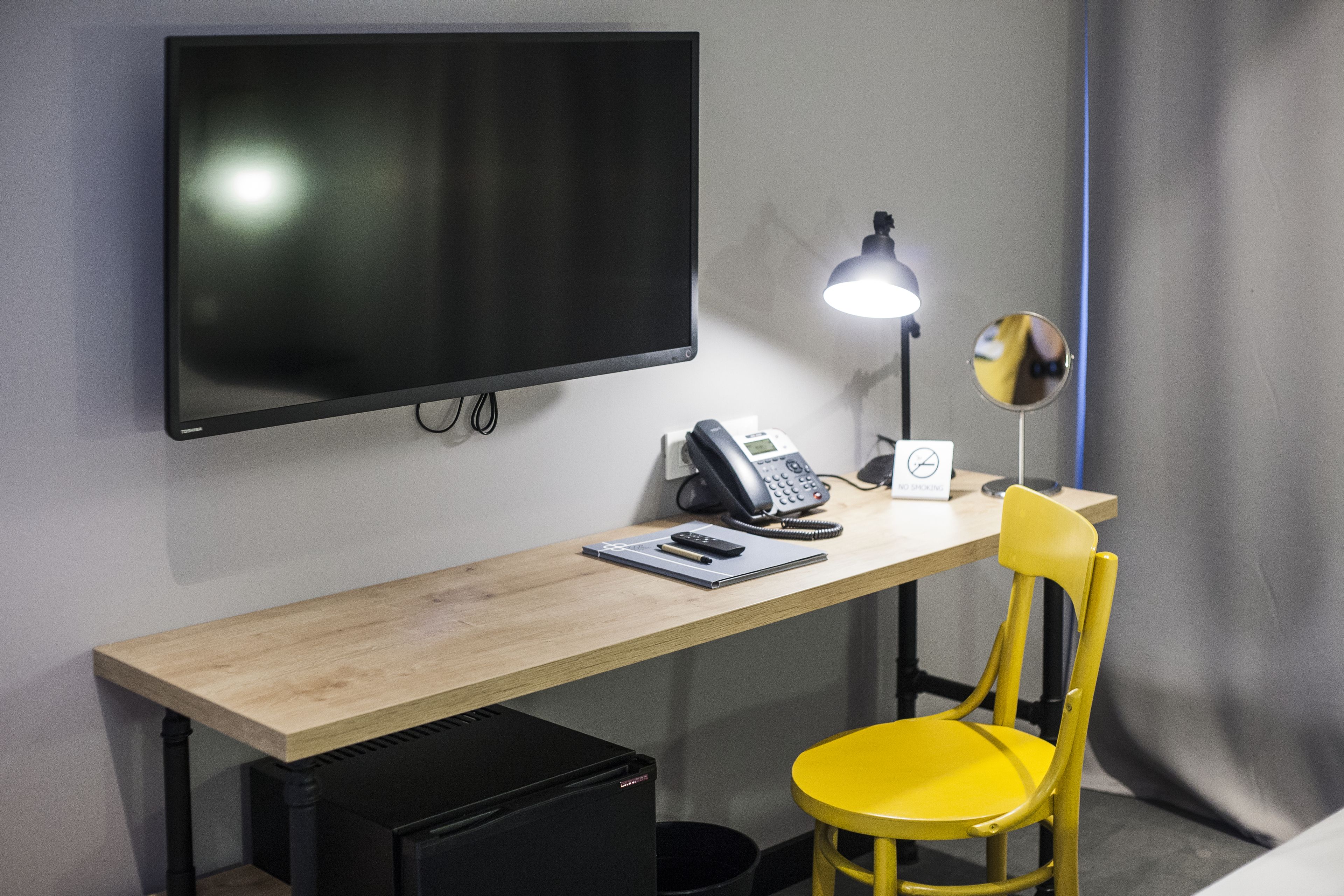 in-room safe, desk, soundproofing, free wifi