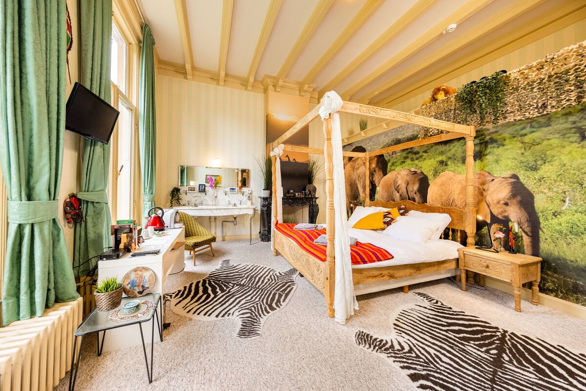 Exclusive Double or Twin Room, 1 Bedroom, Park View (Sonsbeek) | Egyptian cotton sheets, premium bedding, desk, WiFi (free)