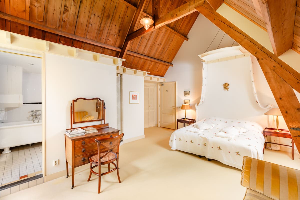 Twin Room, Park View (Hartekamp) | Egyptian cotton sheets, premium bedding, desk, WiFi (free)