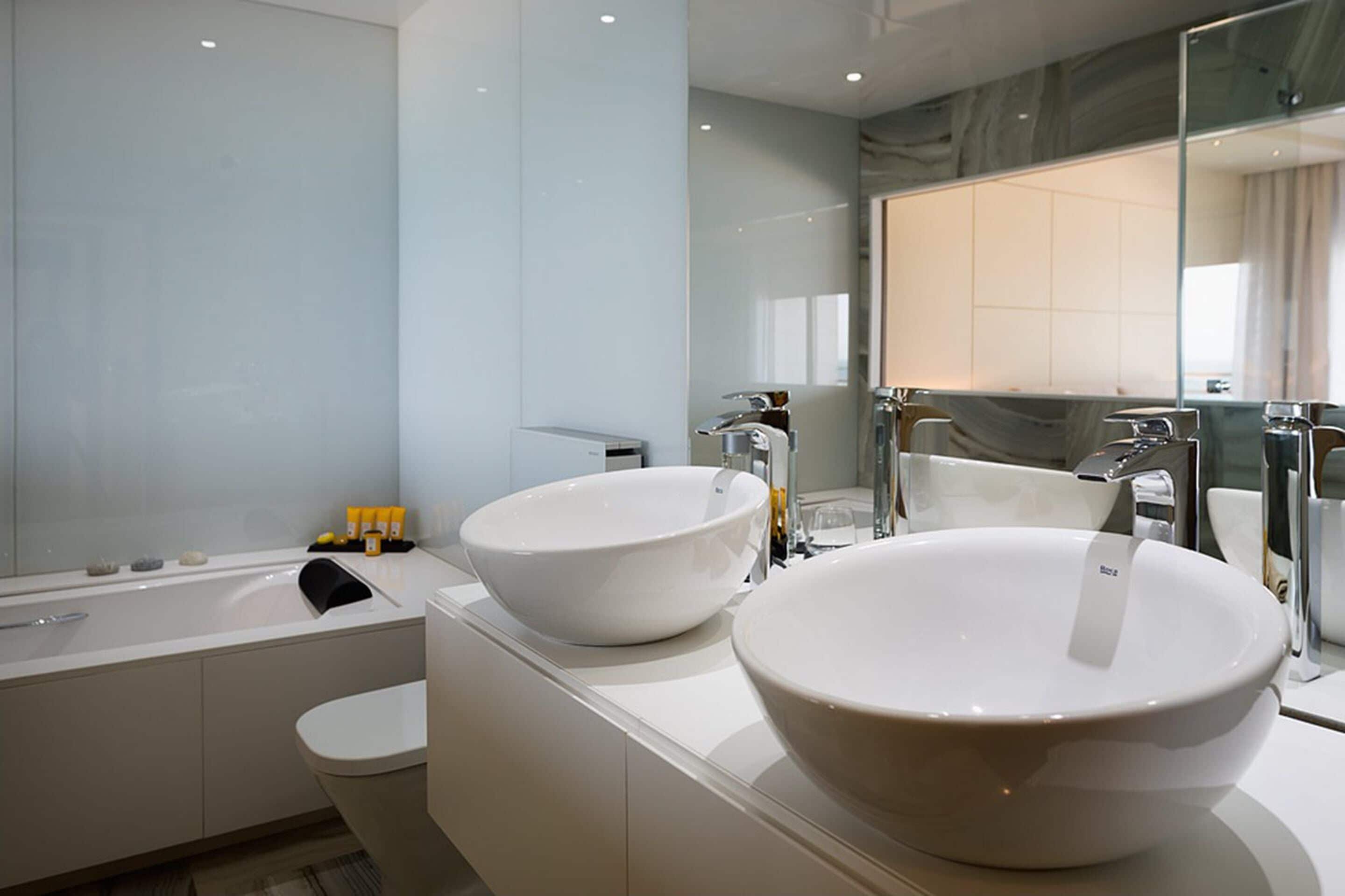 suite, terrace, sea view | minibar, in-room safe, desk, blackout curtains