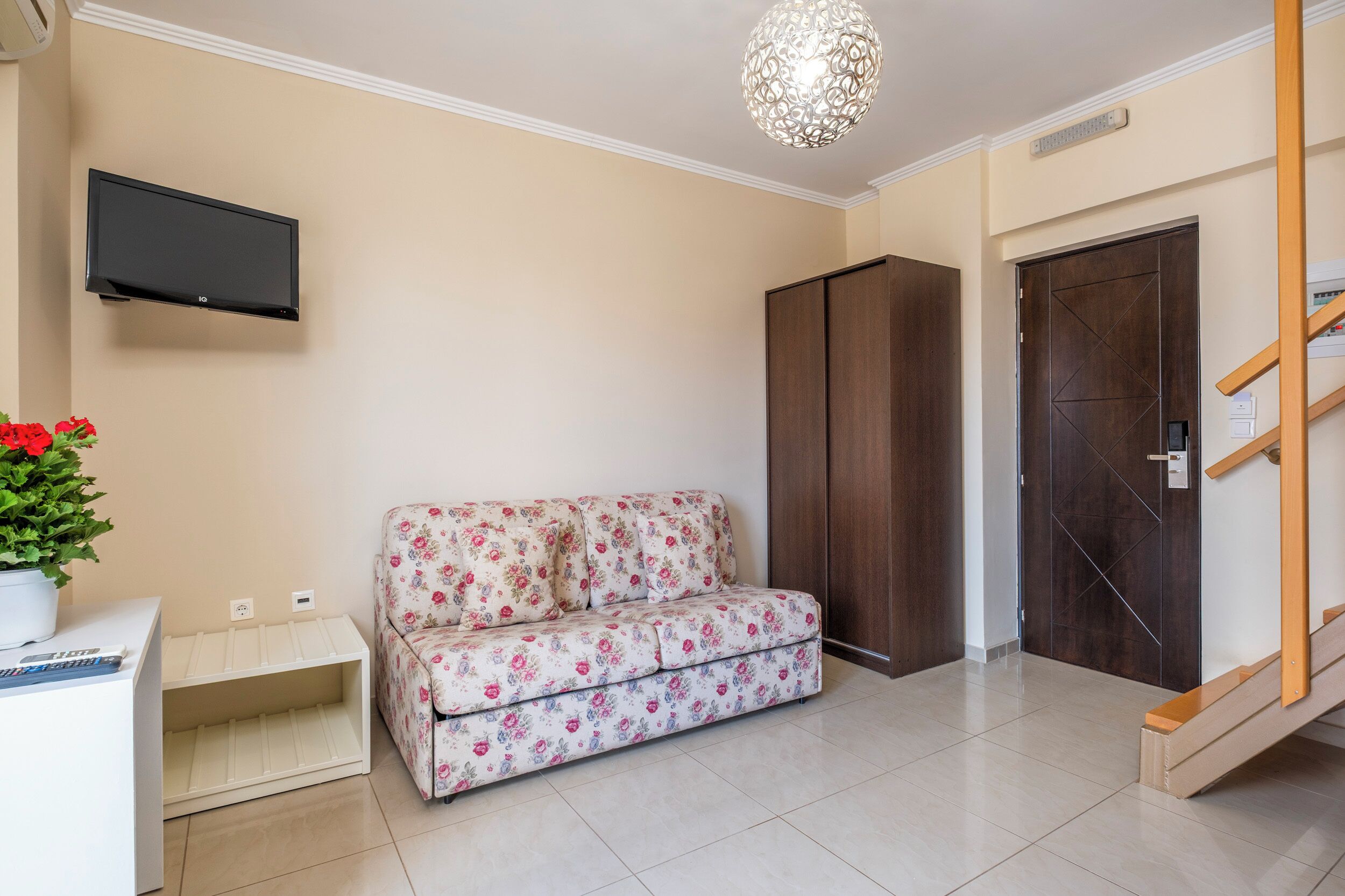 family quadruple room | living area | led tv, offices