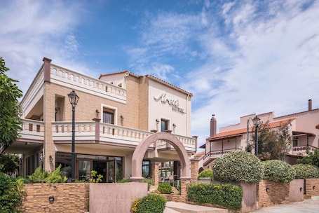 Facciata della struttura. Areti Suites Chania