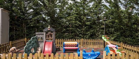Children's play area - outdoor
