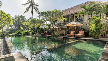 Outdoor pool, open 7:00 AM to 7:00 PM, sun loungers