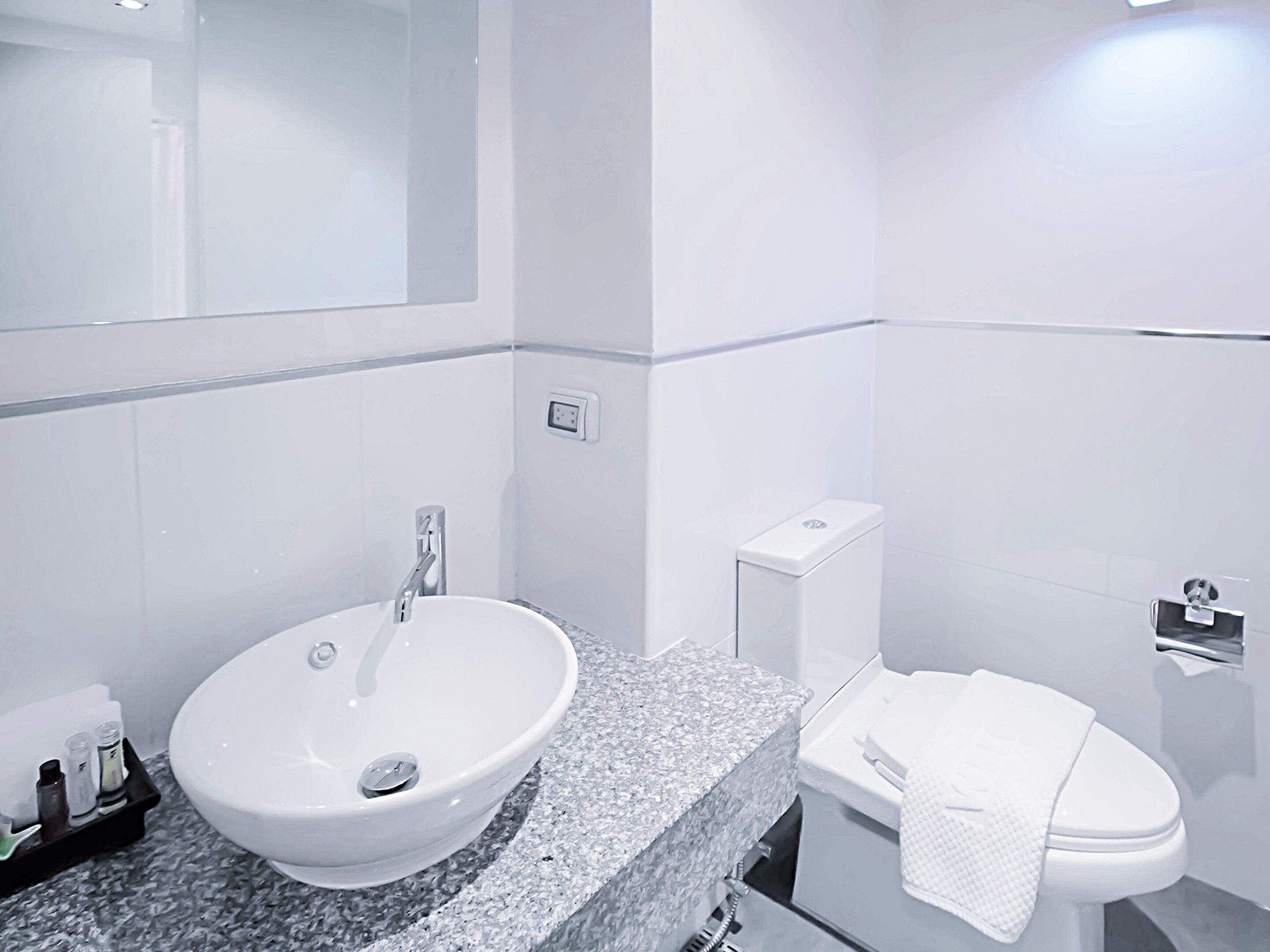 shower, free toiletries, hair dryer, bathrobes