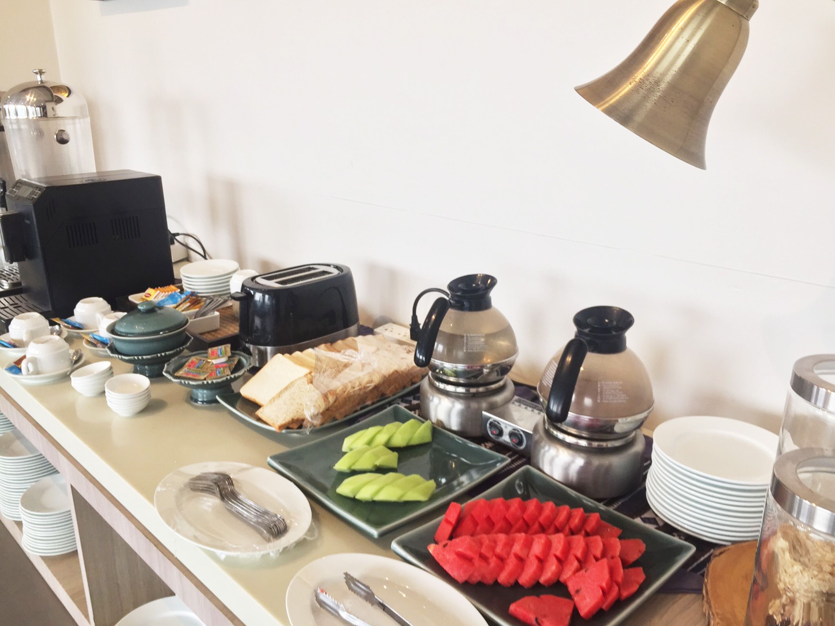 daily english breakfast (thb 190 per person)