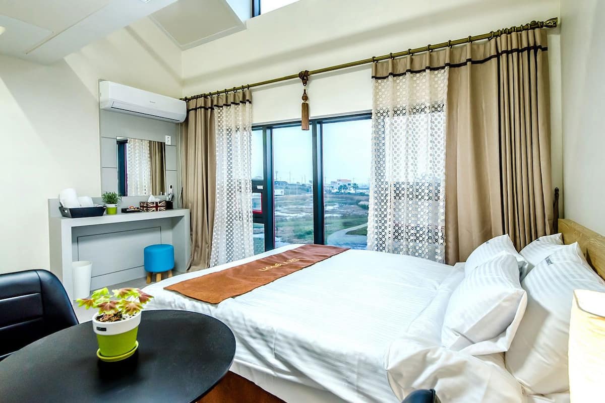 premium duplex, multiple beds | free wifi