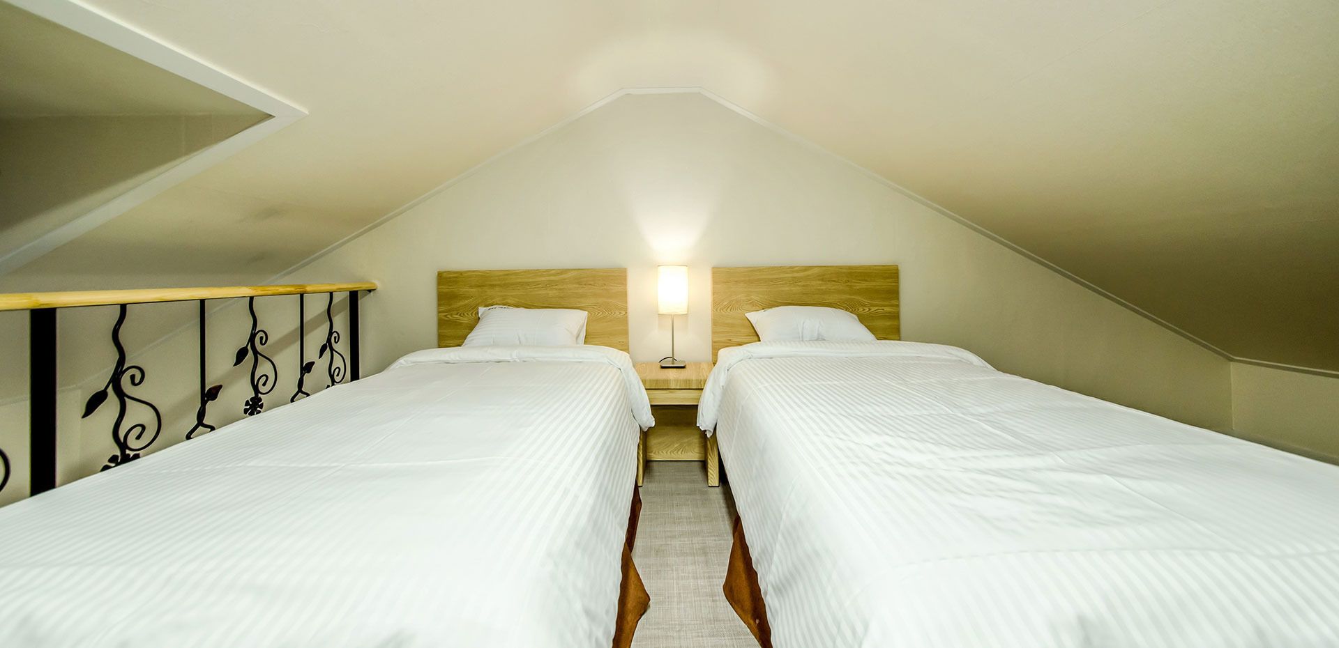 premium duplex, multiple beds | free wifi