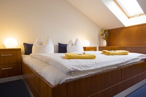 Doppia Standard, bagno privato | Biancheria da letto ipoallergenica, una cassaforte in camera