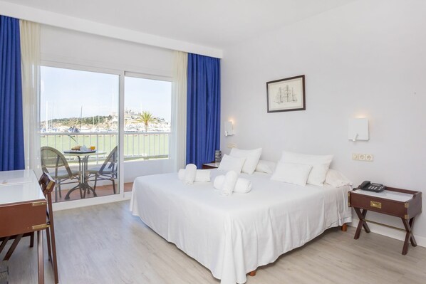 In-room safe, desk, rollaway beds, free WiFi - Anchorage (Ibiza Town)