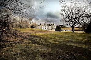 Property grounds - Saplinbrae Hotel and Lodges (Peterhead)