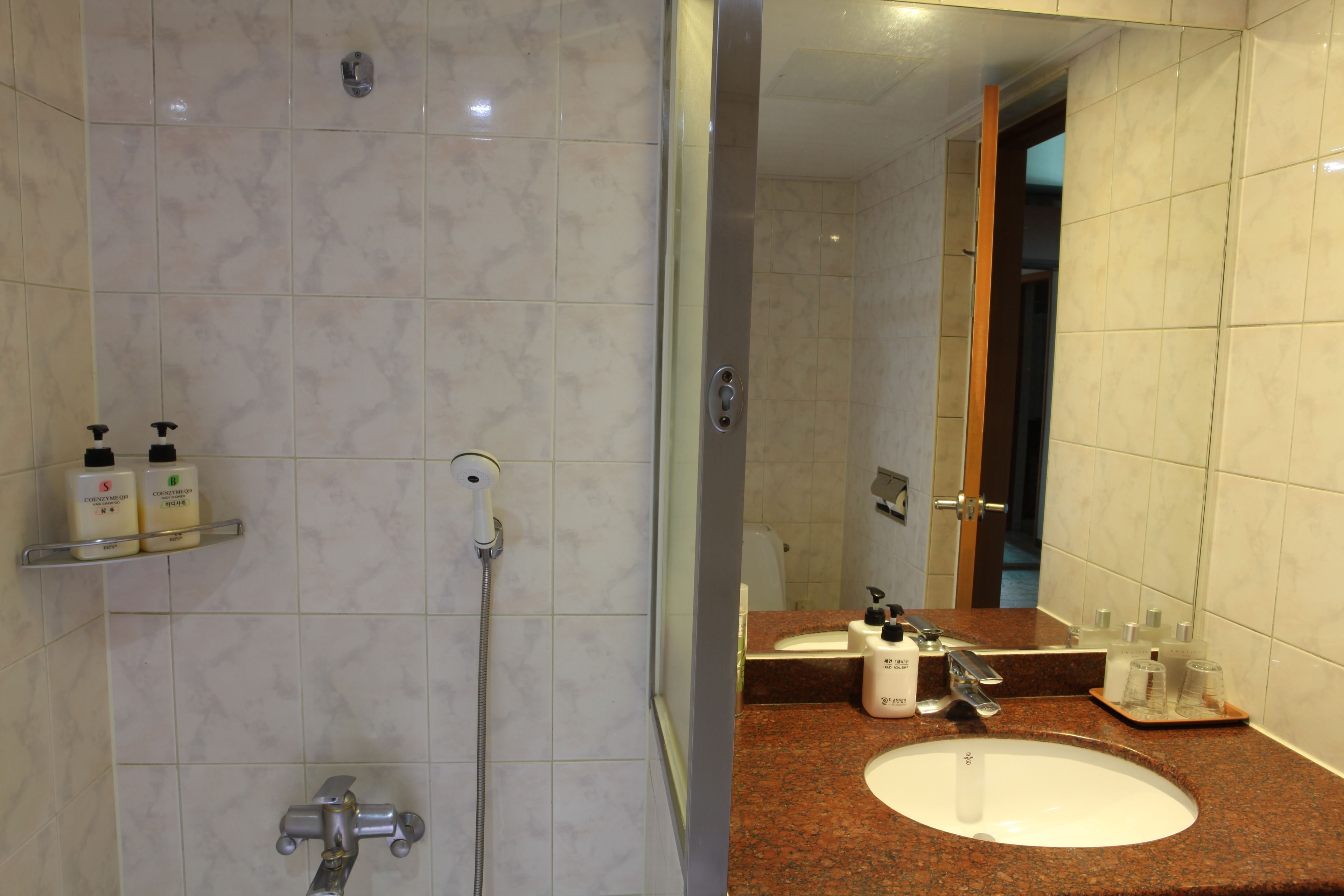 shower, free toiletries, hair dryer, slippers