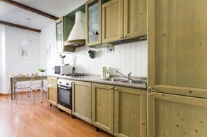 Fridge, microwave, oven, stovetop - Torripa Group - Trastevere (Rome)