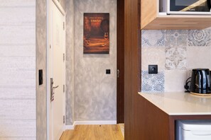 Studio (Twin) | Laptop workspace, free cribs/infant beds, rollaway beds, free WiFi - Lounge Inn (Porto)