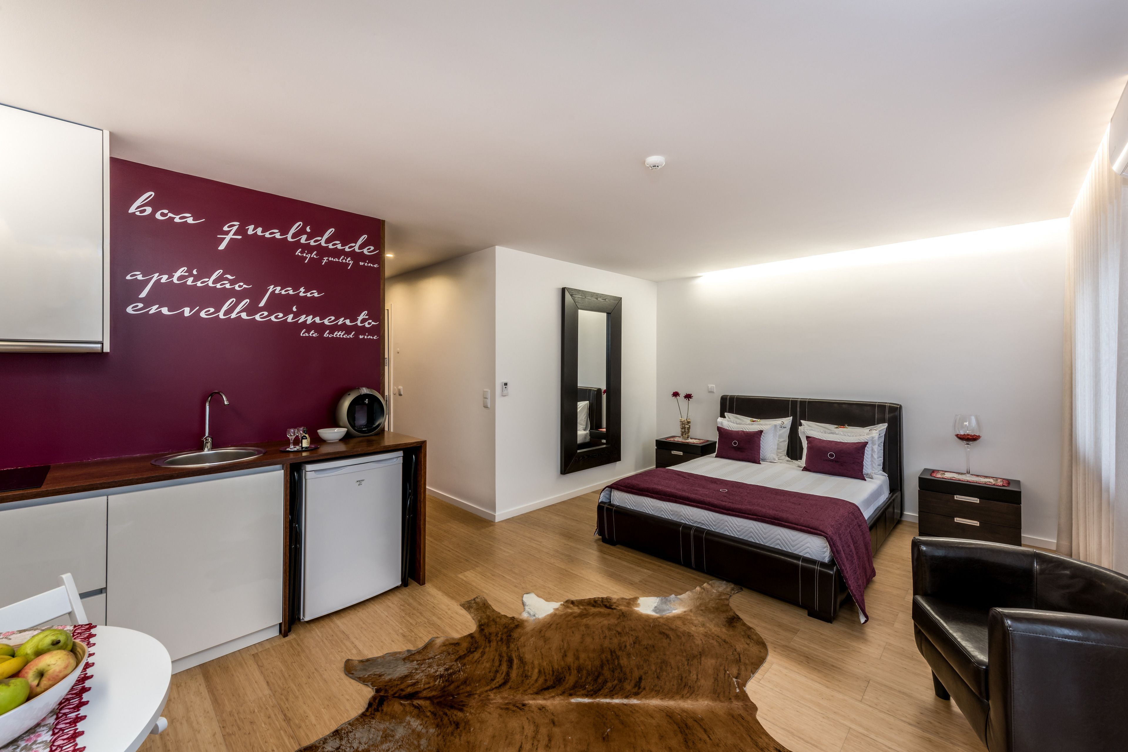 laptop workspace, free cots/infant beds, rollaway beds, free wifi