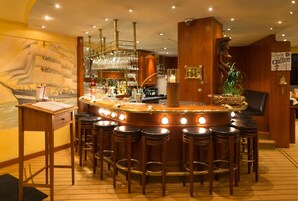 バー (施設内)