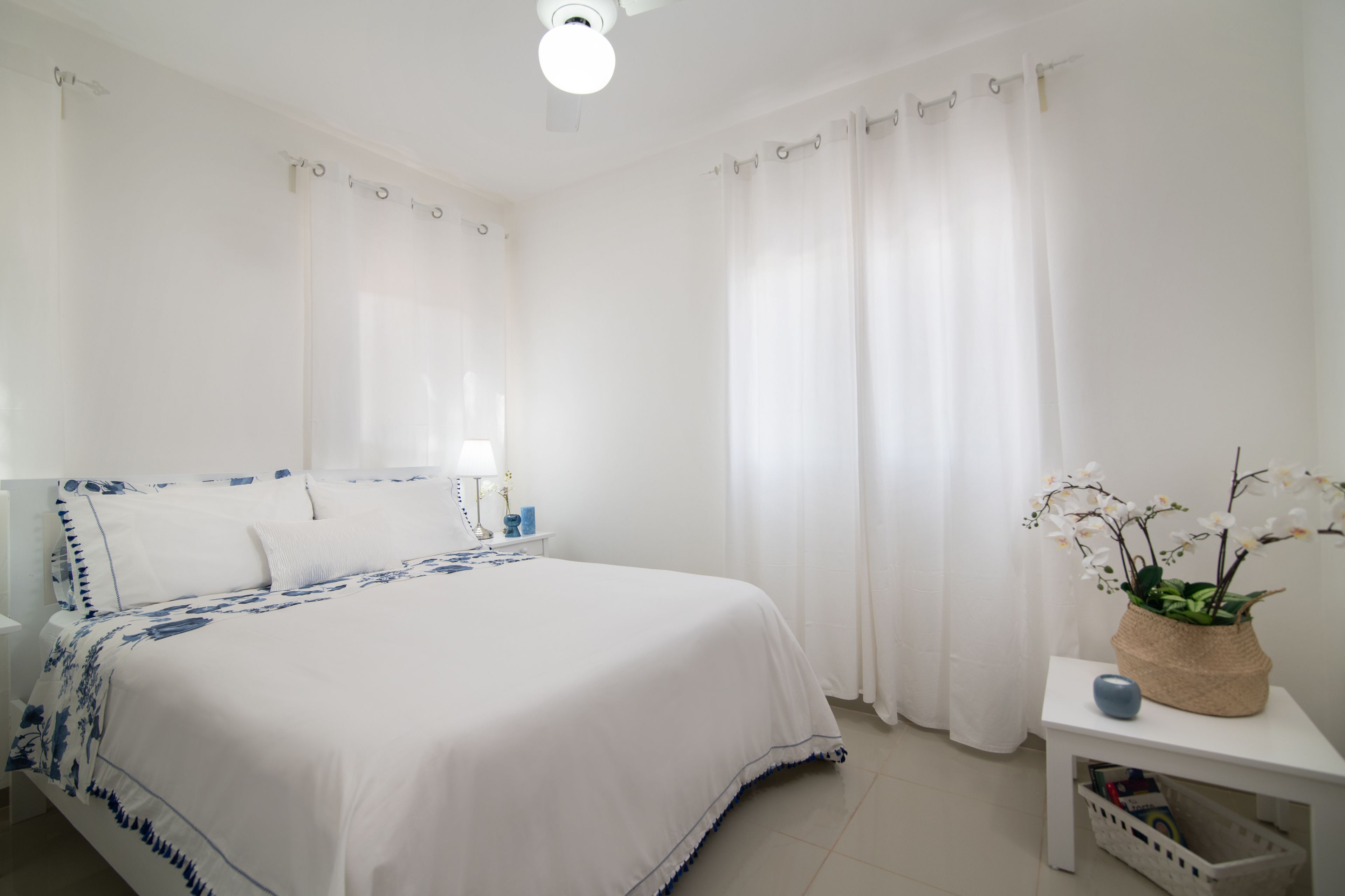 Blackout curtains, free WiFi, bed sheets