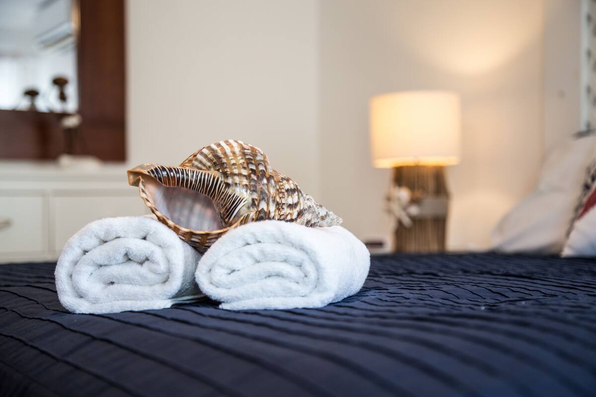 Deluxe Private Beach | Blackout drapes, WiFi (free), bed sheets
