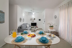 Family Suite, 2 Queen Beds | Living area | Flat-screen TV - Los Flamencos Aparthotel (San Rafael del Yuma)
