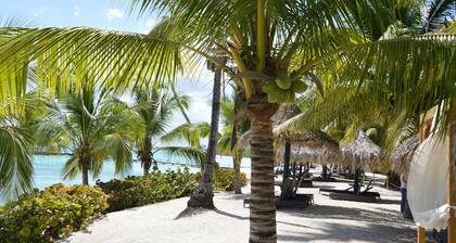 Los Flamencos Aparthotel