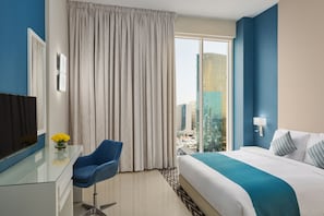 Minibar, in-room safe, desk, soundproofing - AWFAD Hotel (Riyadh)
