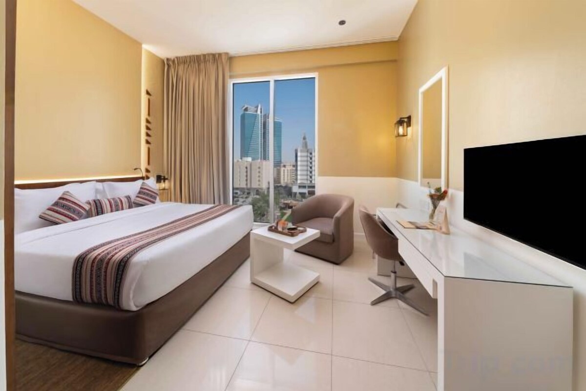 Minibar, in-room safe, desk, soundproofing