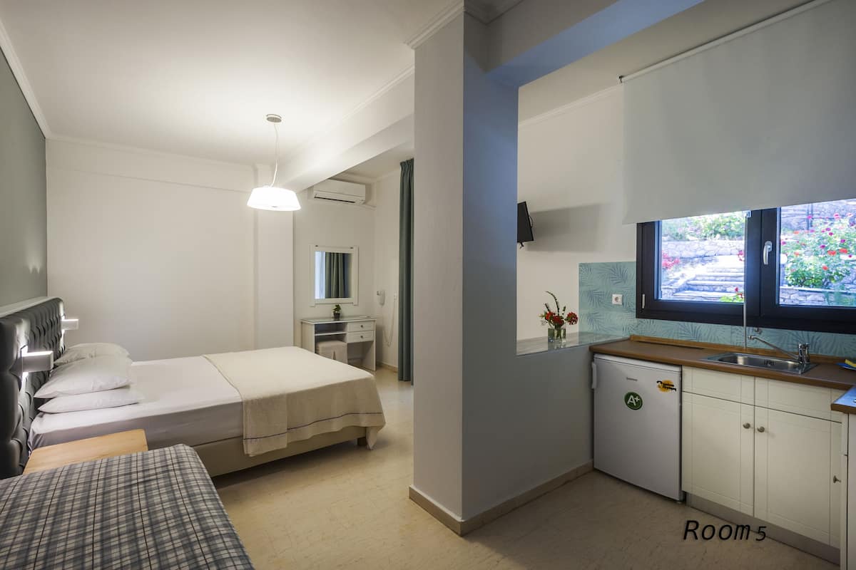 Standard Triple Room, Balcony, Courtyard View - Ground Floor (5)