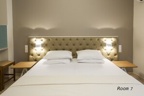 Standard Triple Room, Balcony, Hill View (7)