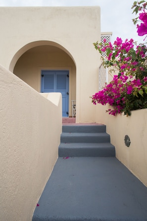 Exterior - Theros Houses (Santorini)