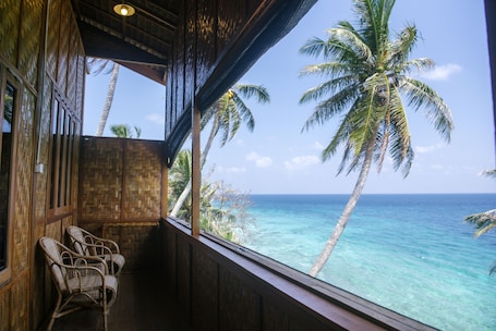 Deluxe Family Room | Terrace/patio