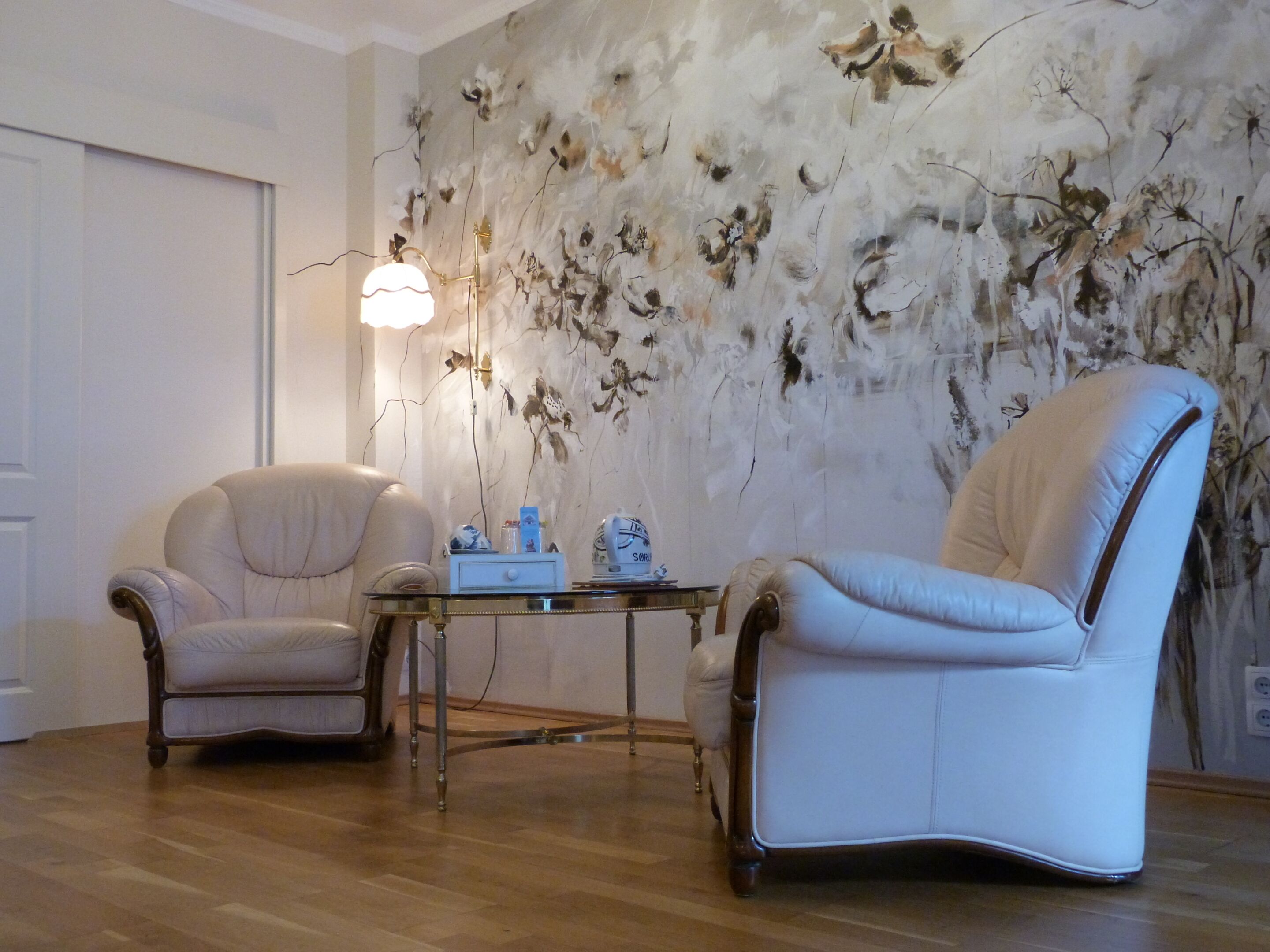 comfort double room, terrace, ground floor | individually decorated, individually furnished, desk, blackout curtains