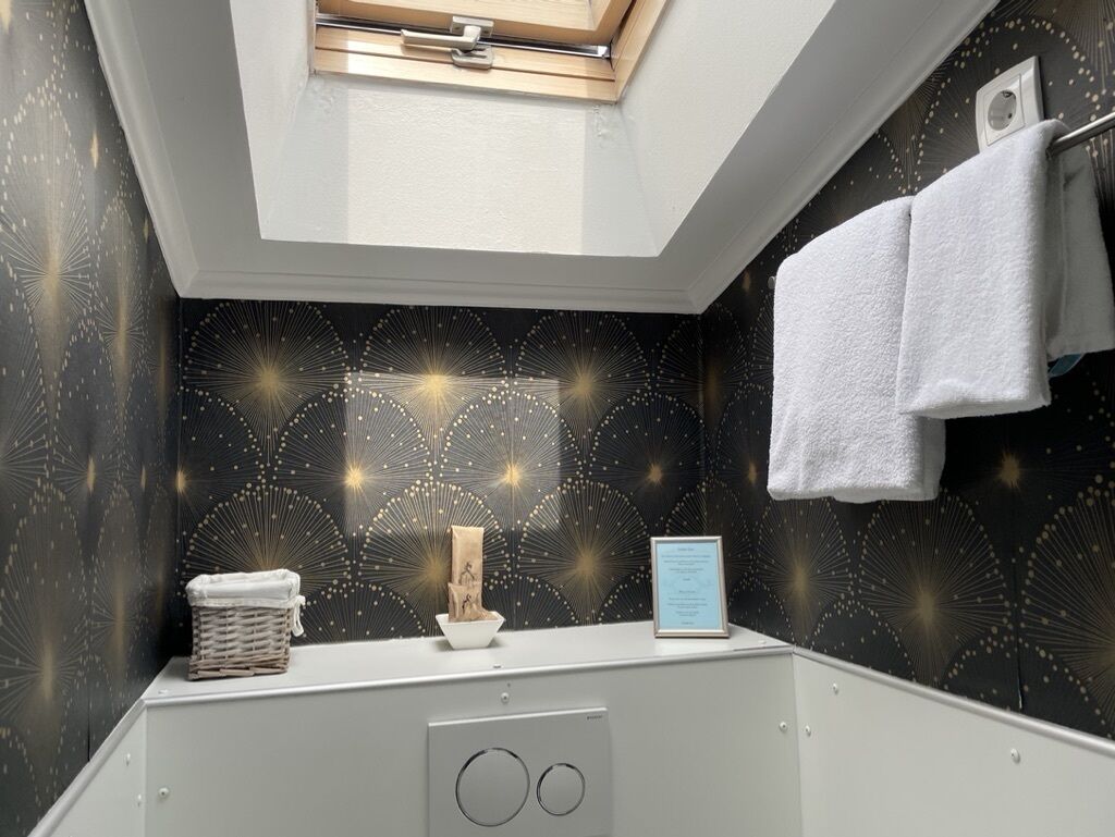 single room for double use | bathroom | free toiletries, hair dryer, towels