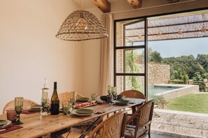 Appartement Supérieur, 2 chambres | Salle à manger